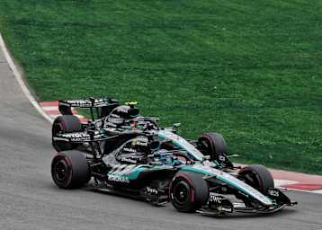 George Russell und Kimi Antonelli lieferten sich in Kanada ein enges Duell