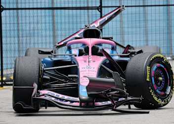 Zerknautscht und verbogen: der Alpine von Pierre Gasly