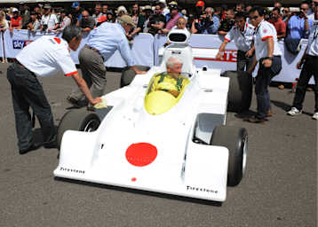 Howden Ganley im Maki