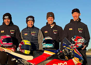 Philipp Steinmayr (2. von rechts) mit seinen Teamkollegen