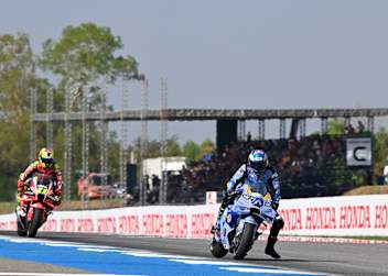 Alex Marquez (Ducati) vor Honda-Rookie Diogo Moreira