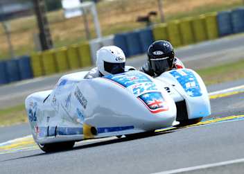 Corey Turner mit Luca Schmidt