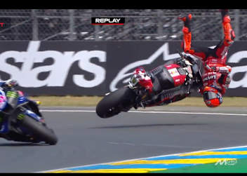 Abflug in Kurve 13: Marc Marquez ging hart zu Boden