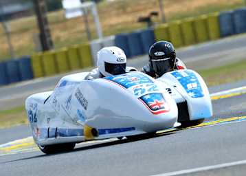 Corey Turner mit Luca Schmidt