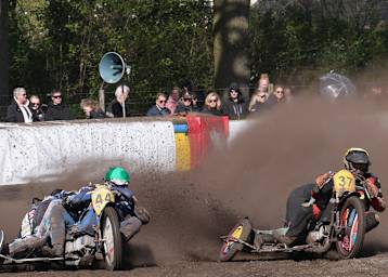 Markus Brandhofer/Bridget Meijerink (44) vor Ole Möller/Imani Hazekamp (37)