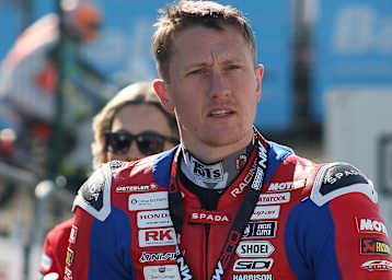 Dean Harrison gewinnt 2026 die Senior-TT