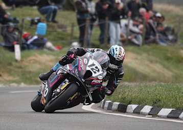 Ian Hutchinson war in der Senior-TT auf dem Weg zu einer Top-3-Platzierung