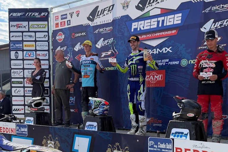 Siegerehrung (v.l.): Jan Pancar, Tim Gajser und Brian Hsu