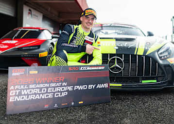 SRO GT Academy-Sieger Jay Mo Härtling