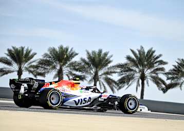 Liam Lawson in Bahrain