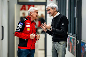 Davide Tardozzi (li.) mit Ducati-Rennchef Gigi Dall'Igna