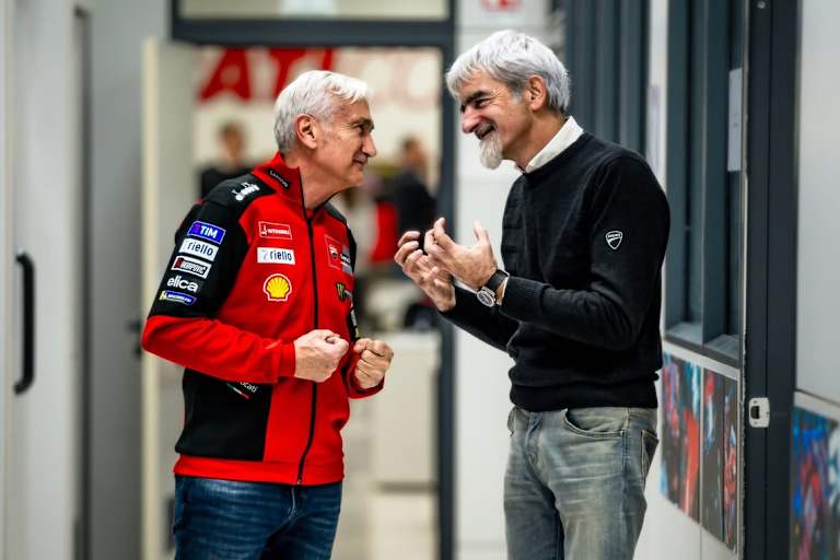 Davide Tardozzi (li.) mit Ducati-Rennchef Gigi Dall'Igna