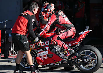 Nicolo Bulega und seine Ducati sind beinahe unschlagbar