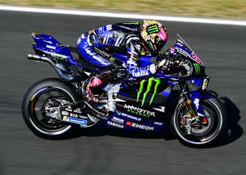 Fabio Quartararo presste seine Yamaha voll aus