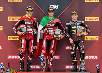 Das Podium im ersten Lauf: Lecuona, Bulega und Sam Lowes (v.l.)