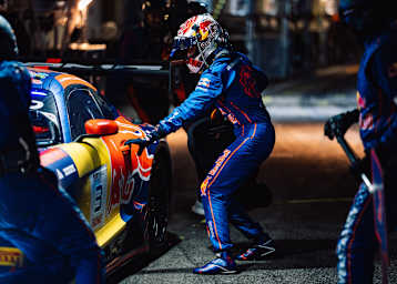 Max Verstappen geht an die Arbeit