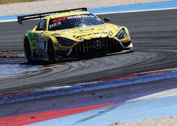 Der WINWARD Racing Mercedes wurde vom zweiten Rennen disqualifiziert