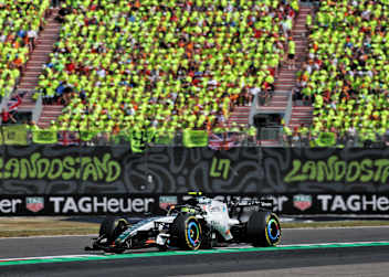 Lando Norris vor seiner Tribüne, dem «Landostand»