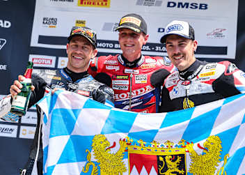 Das Superbike Podest nach Lauf 1