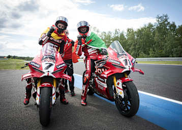 Doppelsieg für Aruba.it Ducati: Iker Lecuona (li.) und Nicolo Bulega