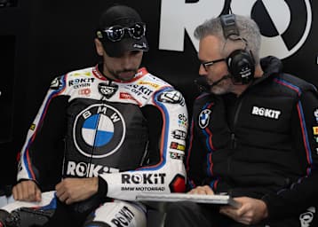 Miguel Oliveira (li.) mit Crew-Chief Andrew Pitt