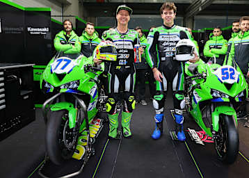 Dominique Aegerter mit Teamkollege Jeremy Alcoba