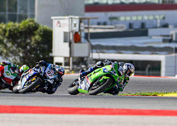 Garrett Gerloff, hier vor Xavi Vierge und Axel Bassani