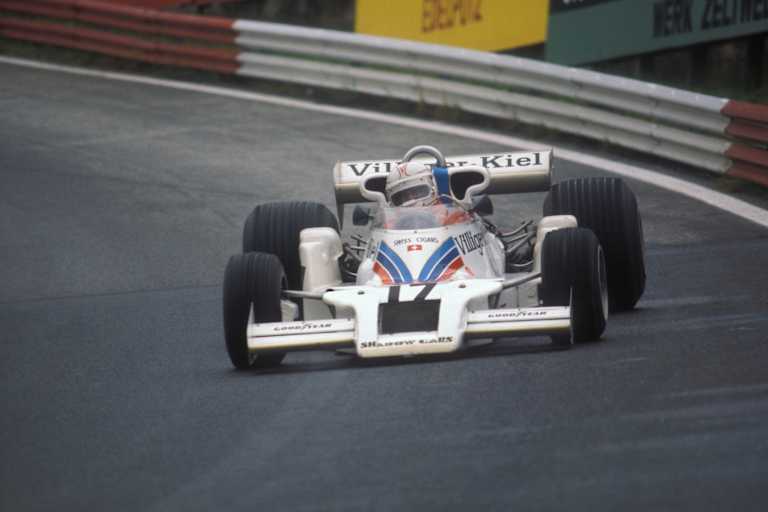Alan Jones beim einzigen GP-Sieg von Shadow, 1977 auf dem Österreichring