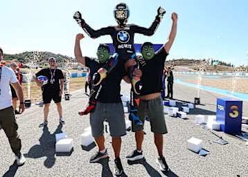 Mit Toprak Razgatlioglu schwang sich BMW auf