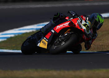 Alvaro Bautista stapelt tief