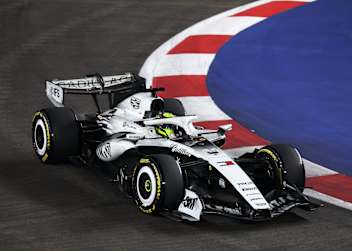 Sergio Pérez (Cadillac) unterwegs in Singapur