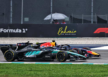 Kimi Antonelli und Max Verstappen lieferten sich enge Duelle