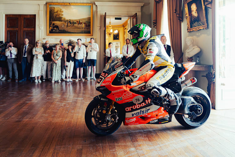 Lorenzo Baldassarri auf der Ducati Panigale 1199 RS