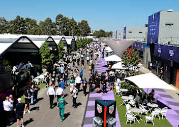 Das Fahrerlager in Melbourne