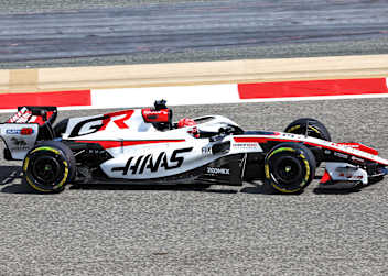 Esteban Ocon im Rennwagen von Haas