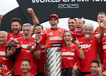 Marc Marquez feiert seinen WM-Titel 2025