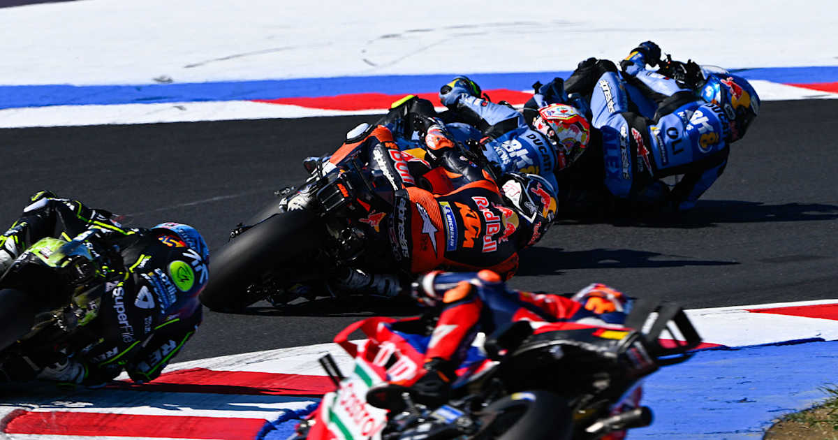 Pedro Acosta Faces Technical Issues During Race