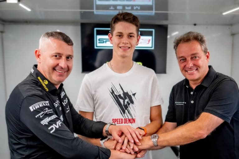 Luca Boscoscuro, Guido Pini und Manager Emilio Alzamora (v.l.)