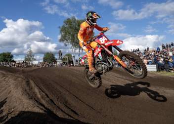 Jeffrey Herlings gewann den ersten Lauf in Arnheim