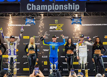 Pierce Brown gewann den Ostküsten-Saisonauftakt in Arlington