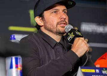 Jason Anderson gab seinen Rücktritt auf unbestimmte Zeit bekannt