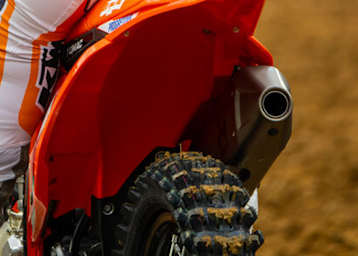 Eli Tomac startete in Nashville mit Scoop Tire