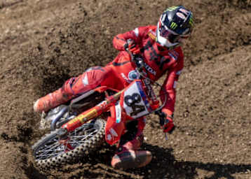 Jeffrey Herlings gewann den ersten Lauf der MXGP in Loket