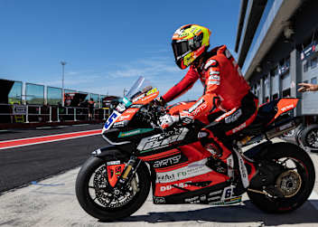 Philipp Öttl auf der Ducati von Feel Racing