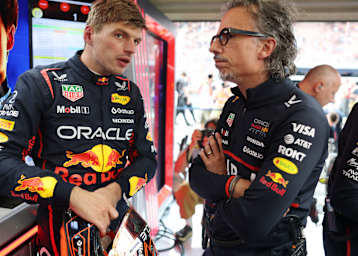 Max Verstappen und Red Bull Racing-Teamchef Laurent Mekies