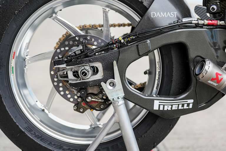 Ducati musste die Schwinge der Panigale V4R verstärken