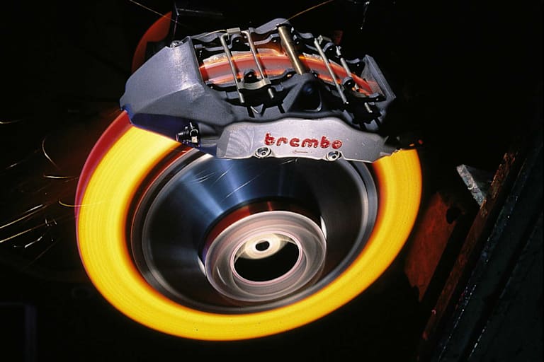 Glühend heiss: Brembo-F1-Bremsen an der Arbeit