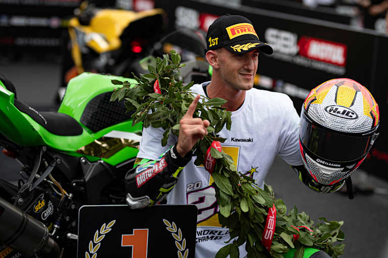 Sportbike-Weltmeister Xavier Artigas