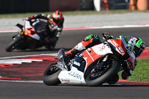 Alex Lowes vor seinem Bruder Sam