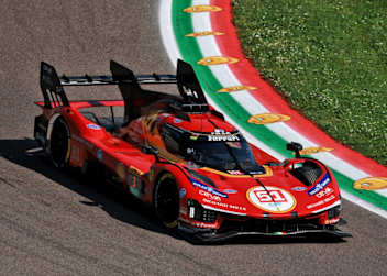 Der Werks-Ferrari 499P in Imola